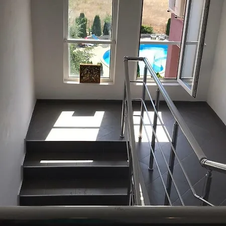 Большие Апартаменты Apartment